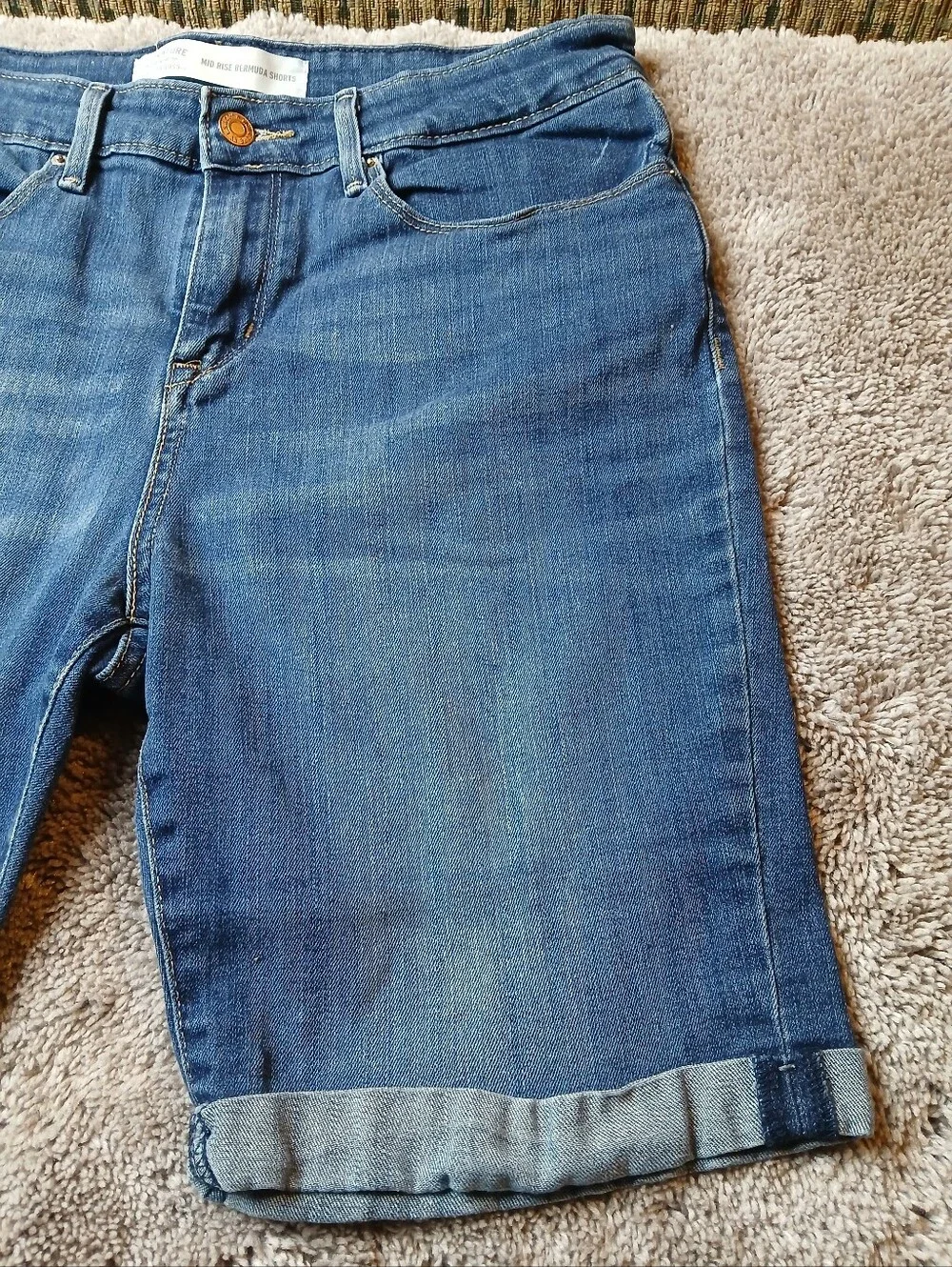 Signature by Levi Strauss Mid-Rise Bermuda Shorts Women's Size 12 / W31